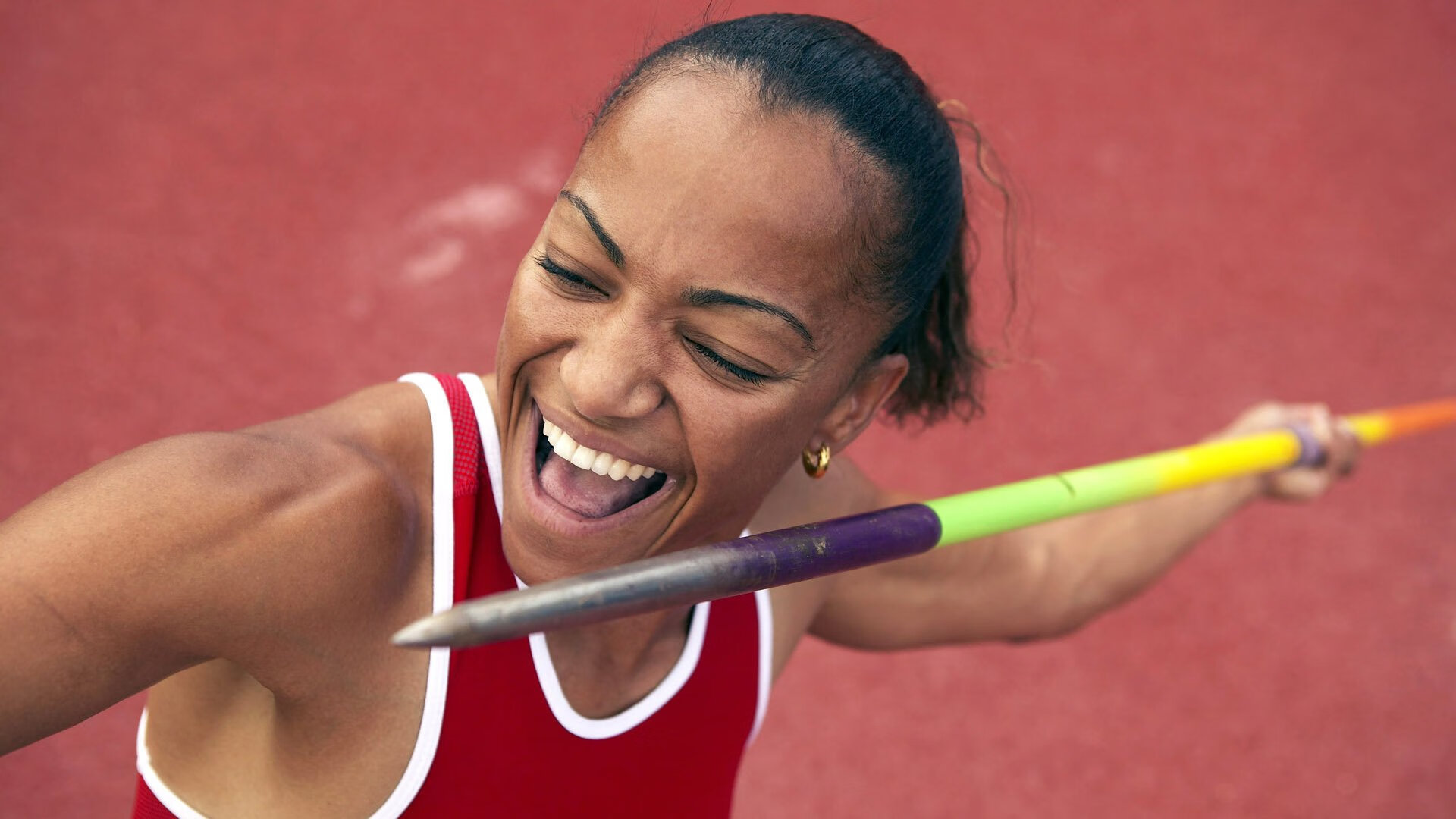 田径项目科技助力训练，成绩稳步提升，田径技术训练