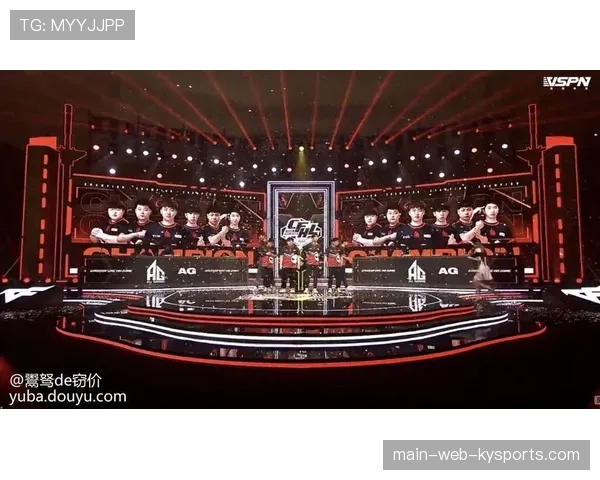 中国战队首次双杀世界冠军,全网刷屏 中国战队首次双杀世界冠军,全网刷屏
